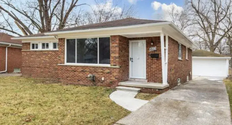 A Romulus, MI home near the airport eligible for a cash offer