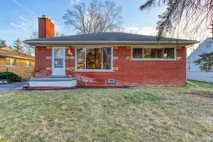 An older Southfield, MI home eligible for a cash offer